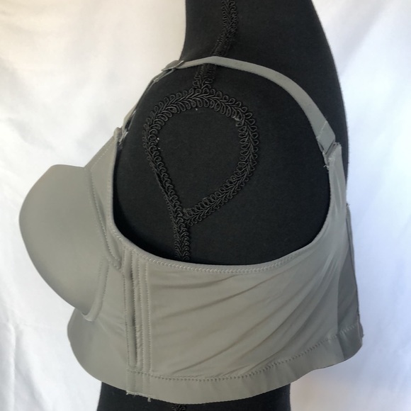 Dark gray bra. Size 42. - Picture 3 of 9